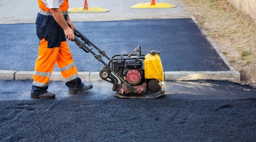 Professional gutter cleaning in Double Springs, AL